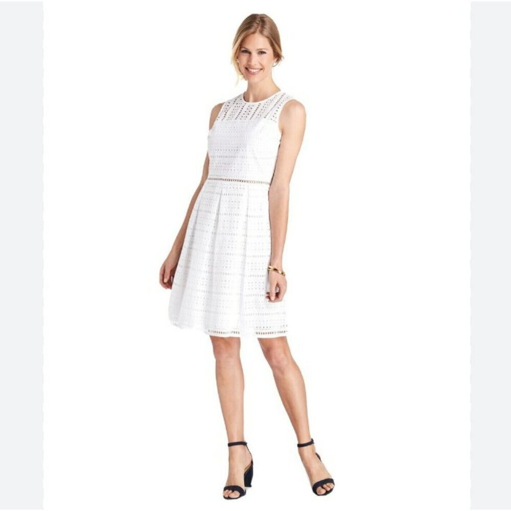 Vineyard Vines White Casual Summer Eyelet Fitβ & Flare Sleeveless Dress Size 10